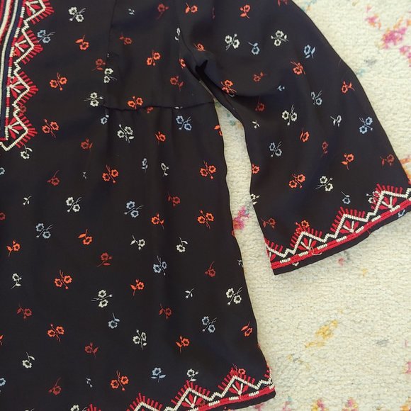 Bohemian style GAP blouse - Picture 2 of 4